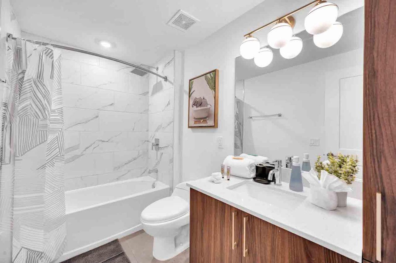Charming Apt In The Heart Of Downtown With Free Parking Маями Екстериор снимка
