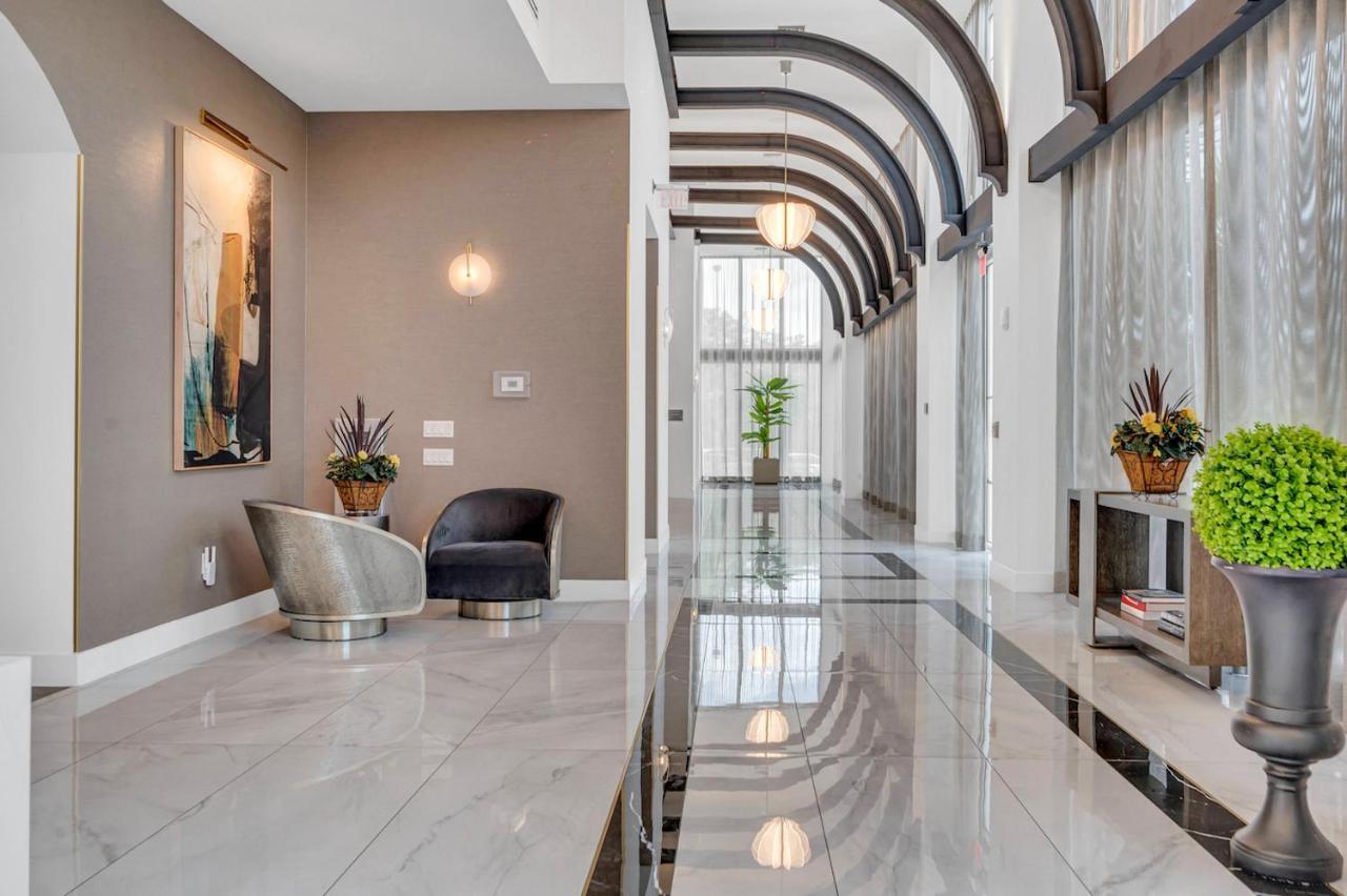 Charming Apt In The Heart Of Downtown With Free Parking Маями Екстериор снимка