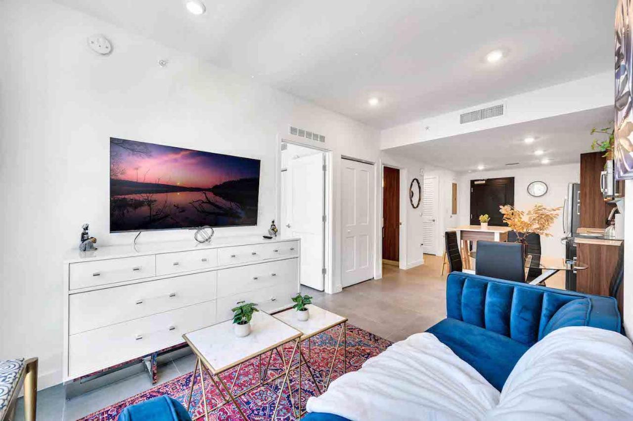 Charming Apt In The Heart Of Downtown With Free Parking Маями Екстериор снимка
