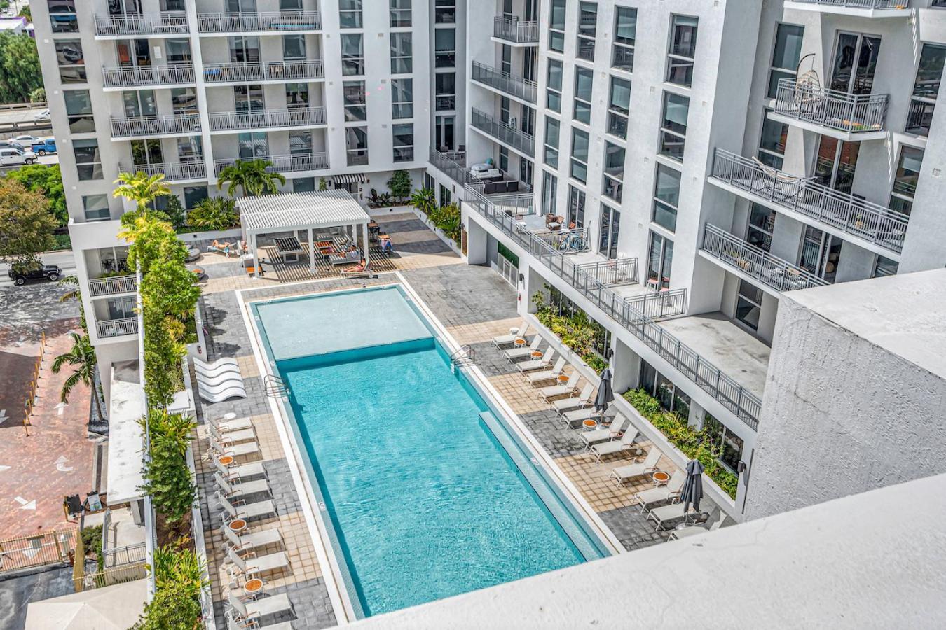 Charming Apt In The Heart Of Downtown With Free Parking Маями Екстериор снимка